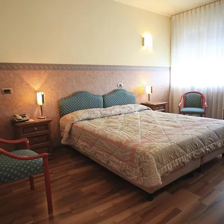 Splendid Venezia 4*