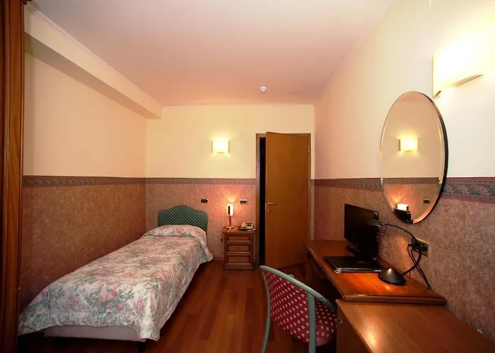 Splendid Venezia Hotel 4*