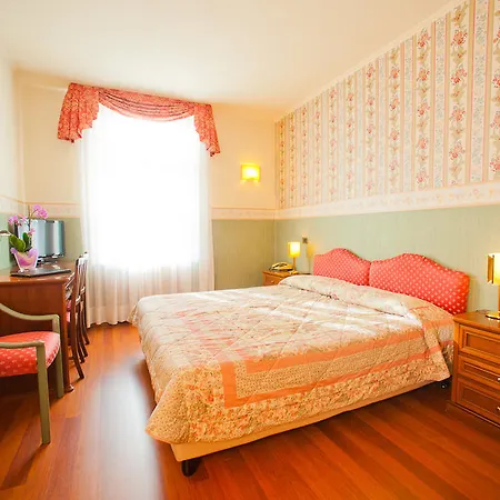 Splendid Venezia Ξενοδοχείο 4*